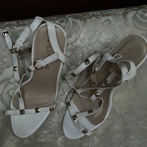 New Cream platform heels size 8